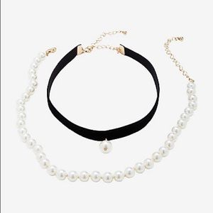 Pearl necklace/choker set